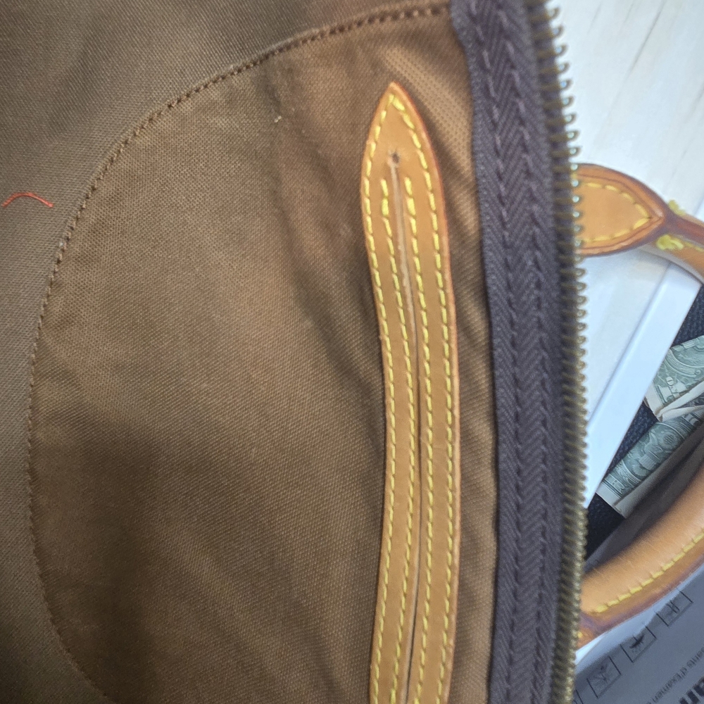 Authenthic Louis Vuitton Monogram Speedy 40. - Picture 14 of 16